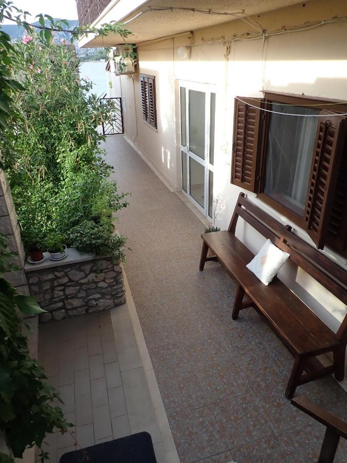 Katja Beach Apartment Račišće Extérieur photo