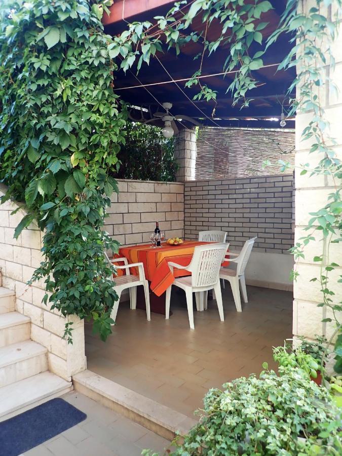 Katja Beach Apartment Račišće Extérieur photo